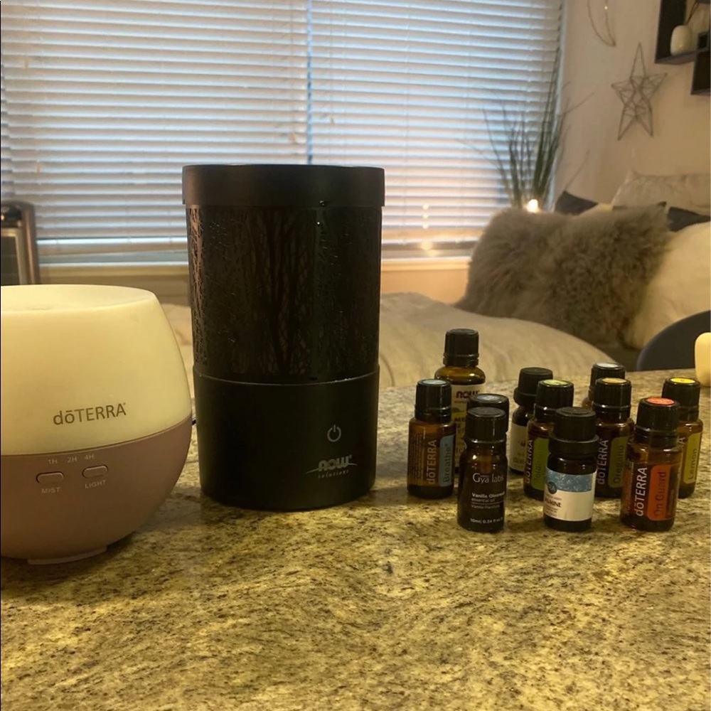 DōTERRA and NOW diffusers w/oils